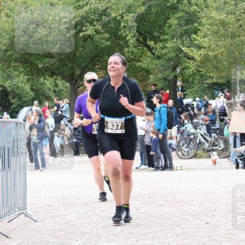 14.09.2025 - Stadtparktriathlon Strokosch-Dieckow http://msf.ph/oto/8888990 14.09.2025 12:36:38 Ziel 937, 1014, 1101, 1109 meine-sportfotos.de