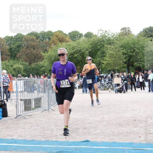 14.09.2025 - Stadtparktriathlon Strokosch-Dieckow http://msf.ph/oto/8889005 14.09.2025 12:36:42 Ziel 937, 1014, 1109 meine-sportfotos.de