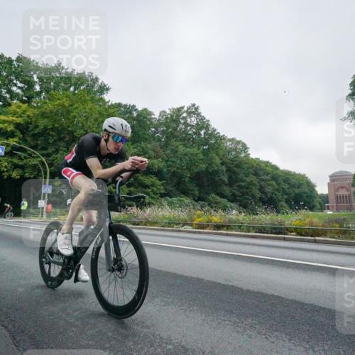 14.09.2025 - Stadtparktriathlon Michael Burmester http://msf.ph/oto/8889009 14.09.2025 09:00:56 Radfahren 314, 344, 374 meine-sportfotos.de