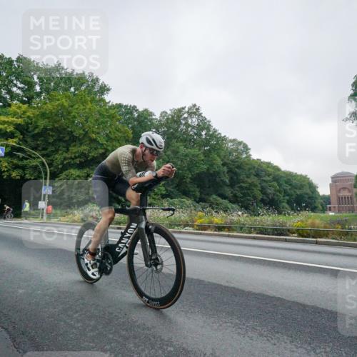 14.09.2025 - Stadtparktriathlon Michael Burmester http://msf.ph/oto/8889012 14.09.2025 09:00:58 Radfahren 314, 344, 374 meine-sportfotos.de