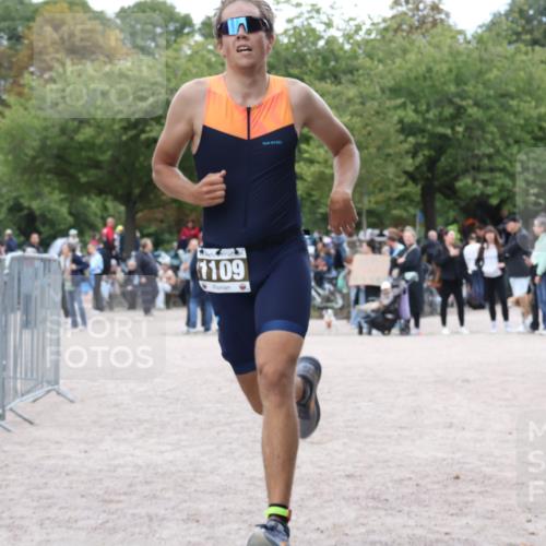 14.09.2025 - Stadtparktriathlon Strokosch-Dieckow http://msf.ph/oto/8889013 14.09.2025 12:36:43 Ziel 937, 1014, 1109 meine-sportfotos.de