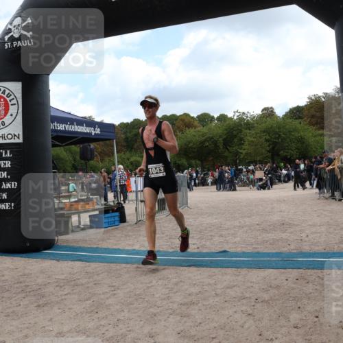 14.09.2025 - Stadtparktriathlon Strokosch-Dieckow http://msf.ph/oto/8889032 14.09.2025 12:36:58 Ziel 1043 meine-sportfotos.de