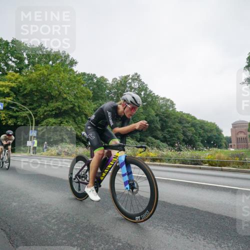 14.09.2025 - Stadtparktriathlon Michael Burmester http://msf.ph/oto/8889045 14.09.2025 09:02:33 Radfahren 318, 326, 339, 340, 342, 345, 347, 363, 370, 376 meine-sportfotos.de