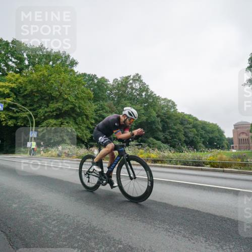 14.09.2025 - Stadtparktriathlon Michael Burmester http://msf.ph/oto/8889057 14.09.2025 09:02:47 Radfahren 302, 323, 361, 362, 375, 376 meine-sportfotos.de