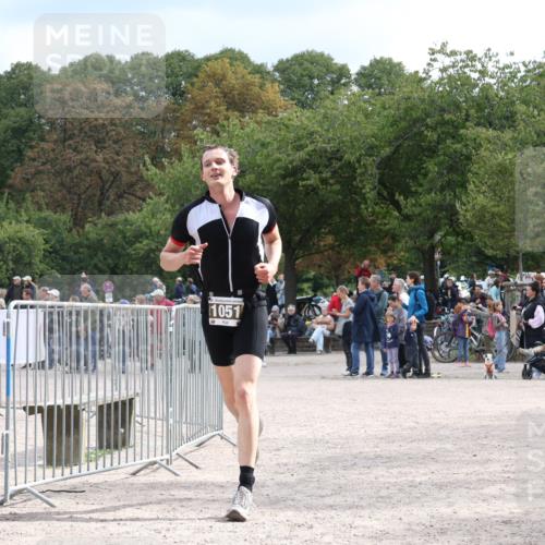 14.09.2025 - Stadtparktriathlon Strokosch-Dieckow http://msf.ph/oto/8889067 14.09.2025 12:37:38 Ziel 1051 meine-sportfotos.de
