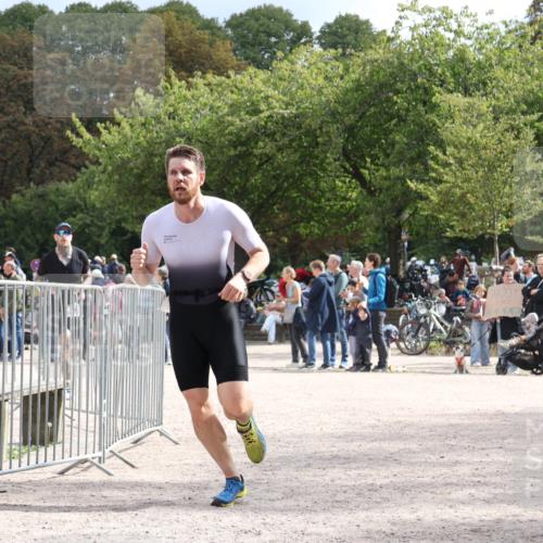 14.09.2025 - Stadtparktriathlon Strokosch-Dieckow http://msf.ph/oto/8889079 14.09.2025 12:37:46 Ziel 1027, 1115 meine-sportfotos.de