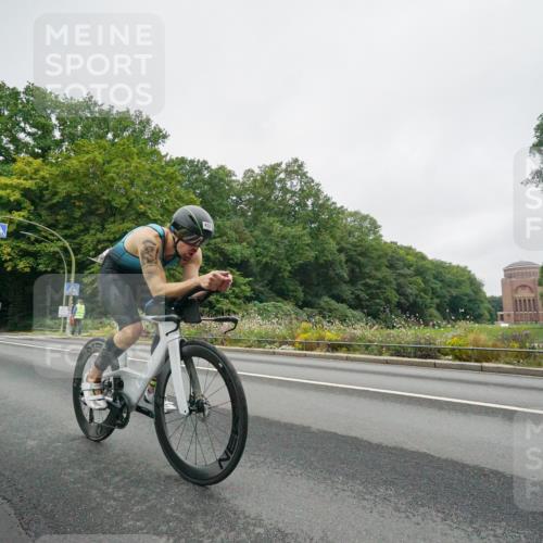 14.09.2025 - Stadtparktriathlon Michael Burmester http://msf.ph/oto/8889133 14.09.2025 09:04:59 Radfahren 313, 378, 405, 435 meine-sportfotos.de