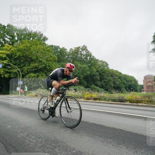14.09.2025 - Stadtparktriathlon Michael Burmester http://msf.ph/oto/8889140 14.09.2025 09:05:22 Radfahren 312, 351, 355, 408, 416, 436 meine-sportfotos.de