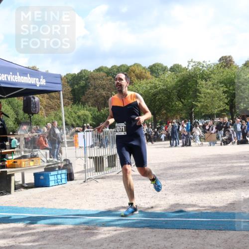14.09.2025 - Stadtparktriathlon Strokosch-Dieckow http://msf.ph/oto/8889162 14.09.2025 12:38:26 Ziel 1071 meine-sportfotos.de