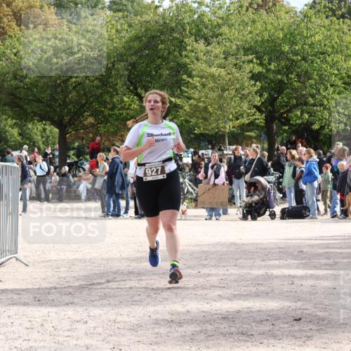 14.09.2025 - Stadtparktriathlon Strokosch-Dieckow http://msf.ph/oto/8889167 14.09.2025 12:38:38 Ziel 927 meine-sportfotos.de