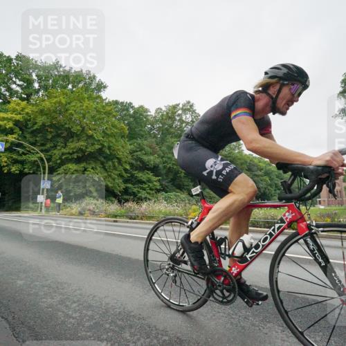14.09.2025 - Stadtparktriathlon Michael Burmester http://msf.ph/oto/8889168 14.09.2025 09:06:02 Radfahren 306, 307, 320, 335, 356, 412, 431, 480 meine-sportfotos.de