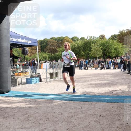 14.09.2025 - Stadtparktriathlon Strokosch-Dieckow http://msf.ph/oto/8889176 14.09.2025 12:38:39 Ziel 927 meine-sportfotos.de