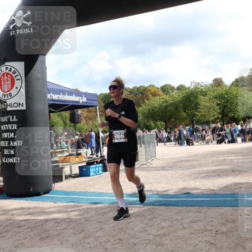 14.09.2025 - Stadtparktriathlon Strokosch-Dieckow http://msf.ph/oto/8889193 14.09.2025 12:38:54 Ziel 966 meine-sportfotos.de