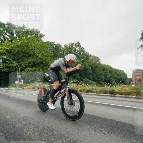 14.09.2025 - Stadtparktriathlon Michael Burmester http://msf.ph/oto/8889206 14.09.2025 09:07:26 Radfahren 358, 419 meine-sportfotos.de