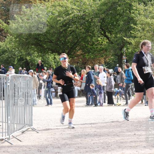 14.09.2025 - Stadtparktriathlon Strokosch-Dieckow http://msf.ph/oto/8889237 14.09.2025 12:39:36 Ziel 995, 1047 meine-sportfotos.de