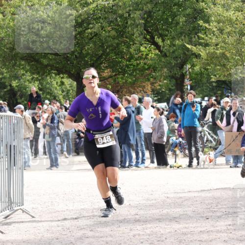 14.09.2025 - Stadtparktriathlon Strokosch-Dieckow http://msf.ph/oto/8889254 14.09.2025 12:39:47 Ziel 948, 960, 1097 meine-sportfotos.de
