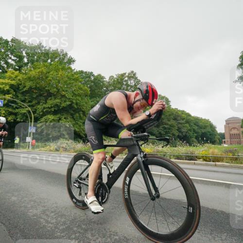 14.09.2025 - Stadtparktriathlon Michael Burmester http://msf.ph/oto/8889292 14.09.2025 09:09:26 Radfahren 337, 349, 354, 361, 376, 379, 398, 451 meine-sportfotos.de
