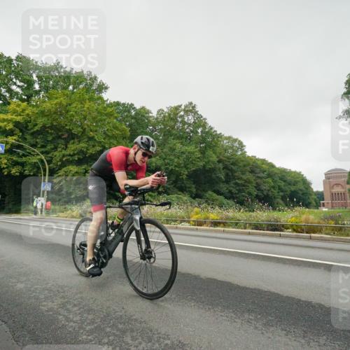 14.09.2025 - Stadtparktriathlon Michael Burmester http://msf.ph/oto/8889320 14.09.2025 09:10:09 Radfahren 311, 315, 328, 348, 350, 357, 387, 391, 413, 414 meine-sportfotos.de