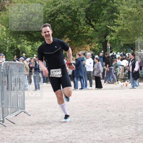 14.09.2025 - Stadtparktriathlon Strokosch-Dieckow http://msf.ph/oto/8889334 14.09.2025 12:40:08 Ziel 974, 1054, 1099 meine-sportfotos.de
