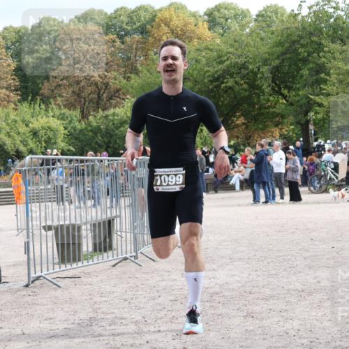 14.09.2025 - Stadtparktriathlon Strokosch-Dieckow http://msf.ph/oto/8889338 14.09.2025 12:40:09 Ziel 974, 1054, 1099 meine-sportfotos.de