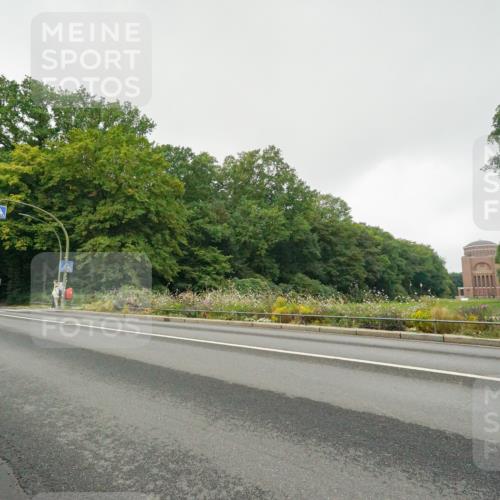 14.09.2025 - Stadtparktriathlon Michael Burmester http://msf.ph/oto/8889346 14.09.2025 09:10:45 Radfahren 319, 322, 367, 369, 382, 395, 421 meine-sportfotos.de