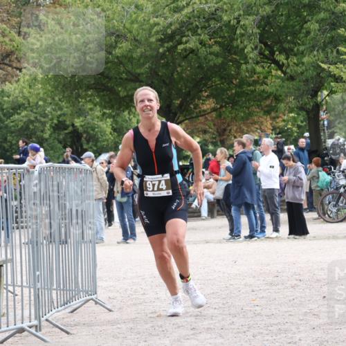 14.09.2025 - Stadtparktriathlon Strokosch-Dieckow http://msf.ph/oto/8889347 14.09.2025 12:40:10 Ziel 974, 1062, 1099 meine-sportfotos.de