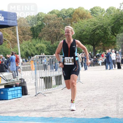 14.09.2025 - Stadtparktriathlon Strokosch-Dieckow http://msf.ph/oto/8889359 14.09.2025 12:40:12 Ziel 974, 1062, 1099 meine-sportfotos.de