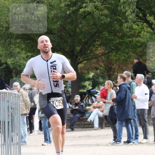 14.09.2025 - Stadtparktriathlon Strokosch-Dieckow http://msf.ph/oto/8889364 14.09.2025 12:40:15 Ziel 974, 1062, 1099 meine-sportfotos.de