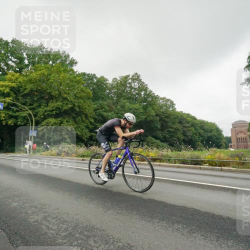 14.09.2025 - Stadtparktriathlon Michael Burmester http://msf.ph/oto/8889386 14.09.2025 09:11:25 Radfahren 312, 313, 321, 378, 405, 416, 423, 436 meine-sportfotos.de
