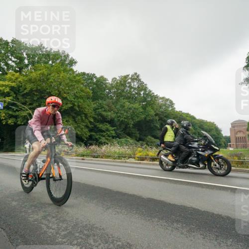 14.09.2025 - Stadtparktriathlon Michael Burmester http://msf.ph/oto/8889390 14.09.2025 09:11:28 Radfahren 316, 321, 378, 405, 423 meine-sportfotos.de