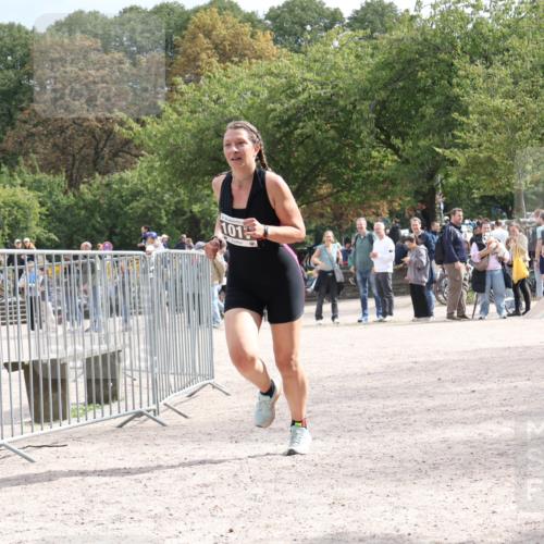 14.09.2025 - Stadtparktriathlon Strokosch-Dieckow http://msf.ph/oto/8889405 14.09.2025 12:40:59 Ziel 1017 meine-sportfotos.de