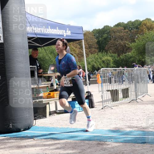 14.09.2025 - Stadtparktriathlon Strokosch-Dieckow http://msf.ph/oto/8889458 14.09.2025 12:42:39 Ziel 945 meine-sportfotos.de