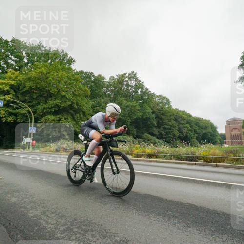 14.09.2025 - Stadtparktriathlon Michael Burmester http://msf.ph/oto/8889488 14.09.2025 09:14:51 Radfahren 339, 342, 393, 473 meine-sportfotos.de