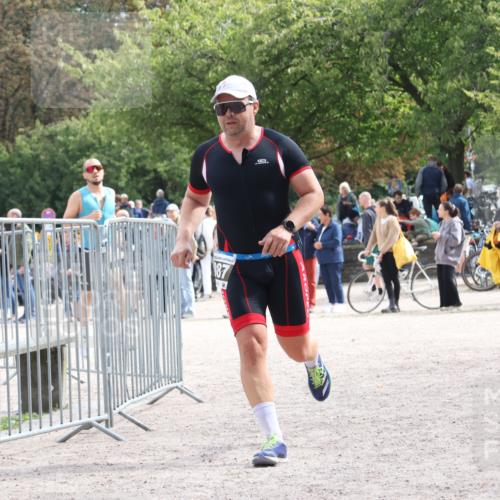 14.09.2025 - Stadtparktriathlon Strokosch-Dieckow http://msf.ph/oto/8889504 14.09.2025 12:43:06 Ziel 986, 1049, 1087, 1089 meine-sportfotos.de