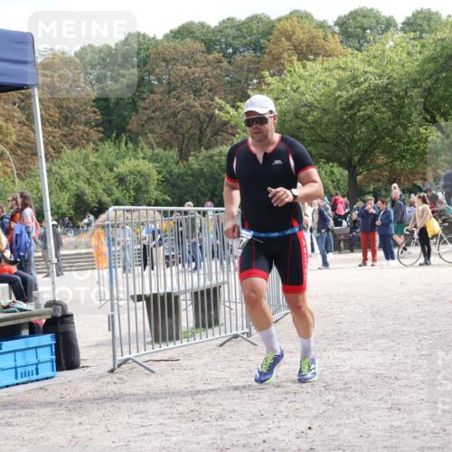 14.09.2025 - Stadtparktriathlon Strokosch-Dieckow http://msf.ph/oto/8889506 14.09.2025 12:43:07 Ziel 986, 1049, 1087, 1089 meine-sportfotos.de