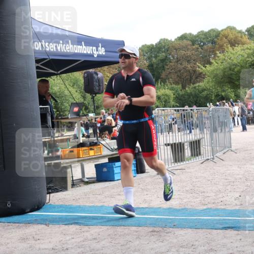 14.09.2025 - Stadtparktriathlon Strokosch-Dieckow http://msf.ph/oto/8889511 14.09.2025 12:43:07 Ziel 986, 1049, 1087, 1089 meine-sportfotos.de