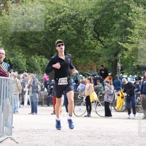 14.09.2025 - Stadtparktriathlon Strokosch-Dieckow http://msf.ph/oto/8889522 14.09.2025 12:43:20 Ziel 1084, 1086 meine-sportfotos.de