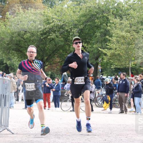 14.09.2025 - Stadtparktriathlon Strokosch-Dieckow http://msf.ph/oto/8889525 14.09.2025 12:43:21 Ziel 1084, 1086 meine-sportfotos.de