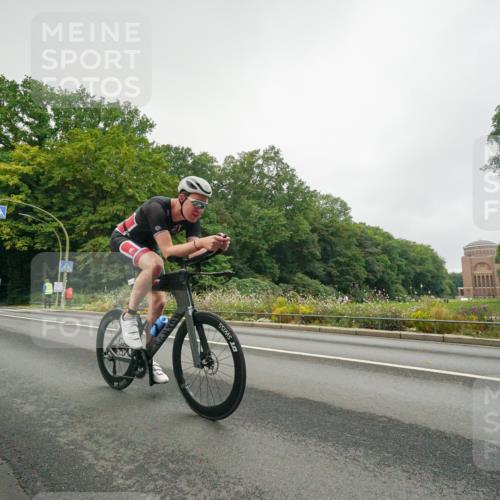 14.09.2025 - Stadtparktriathlon Michael Burmester http://msf.ph/oto/8889536 14.09.2025 09:15:53 Radfahren 361, 376, 398, 466 meine-sportfotos.de