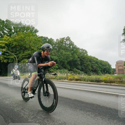14.09.2025 - Stadtparktriathlon Michael Burmester http://msf.ph/oto/8889553 14.09.2025 09:16:14 Radfahren 311, 348, 406, 413, 414, 432, 484 meine-sportfotos.de