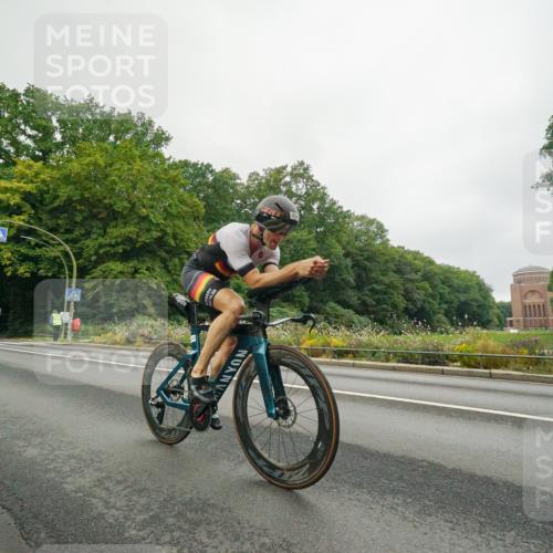 14.09.2025 - Stadtparktriathlon Michael Burmester http://msf.ph/oto/8889562 14.09.2025 09:16:36 Radfahren 330, 336, 351, 355, 367, 399, 460, 462, 501 meine-sportfotos.de