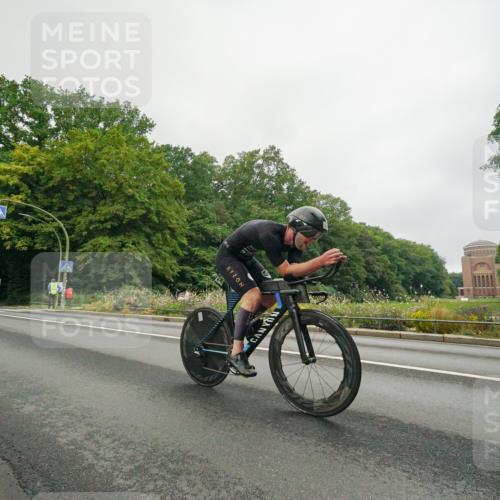 14.09.2025 - Stadtparktriathlon Michael Burmester http://msf.ph/oto/8889566 14.09.2025 09:16:39 Radfahren 330, 336, 351, 355, 367, 372, 399, 435, 460, 462, 501 meine-sportfotos.de