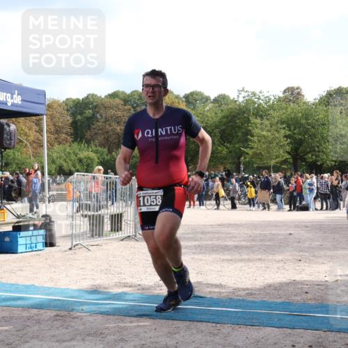 14.09.2025 - Stadtparktriathlon Strokosch-Dieckow http://msf.ph/oto/8889570 14.09.2025 12:43:56 Ziel 1058, 1120 meine-sportfotos.de