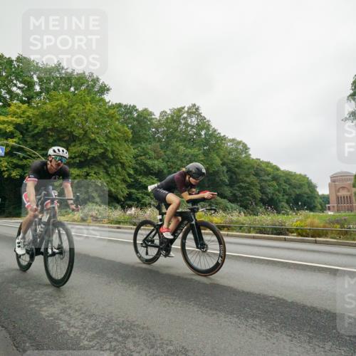 14.09.2025 - Stadtparktriathlon Michael Burmester http://msf.ph/oto/8889577 14.09.2025 09:16:46 Radfahren 303, 336, 351, 372, 399, 435, 453, 457, 460, 462 meine-sportfotos.de
