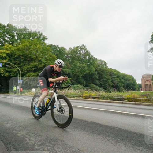 14.09.2025 - Stadtparktriathlon Michael Burmester http://msf.ph/oto/8889588 14.09.2025 09:16:58 Radfahren 319, 350, 453 meine-sportfotos.de