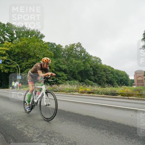 14.09.2025 - Stadtparktriathlon Michael Burmester http://msf.ph/oto/8889620 14.09.2025 09:17:39 Radfahren 310, 331, 394, 402, 452, 476 meine-sportfotos.de