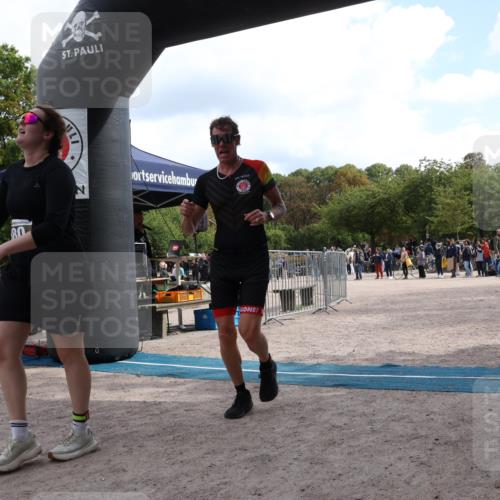 14.09.2025 - Stadtparktriathlon Strokosch-Dieckow http://msf.ph/oto/8889629 14.09.2025 12:44:31 Ziel 980, 1025 meine-sportfotos.de