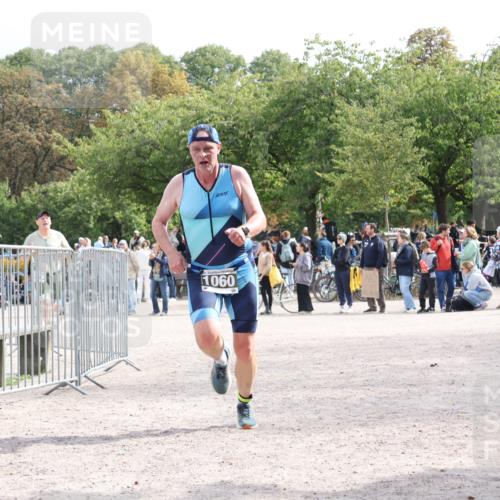 14.09.2025 - Stadtparktriathlon Strokosch-Dieckow http://msf.ph/oto/8889637 14.09.2025 12:44:44 Ziel 1060, 1075 meine-sportfotos.de