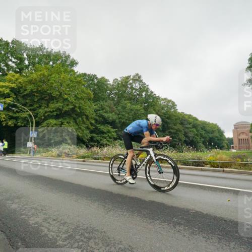 14.09.2025 - Stadtparktriathlon Michael Burmester http://msf.ph/oto/8889648 14.09.2025 09:18:09 Radfahren 307, 332, 412, 420, 459, 474 meine-sportfotos.de