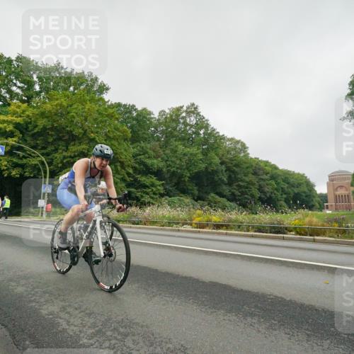 14.09.2025 - Stadtparktriathlon Michael Burmester http://msf.ph/oto/8889661 14.09.2025 09:18:22 Radfahren 317, 344, 374, 395, 456, 468, 481 meine-sportfotos.de